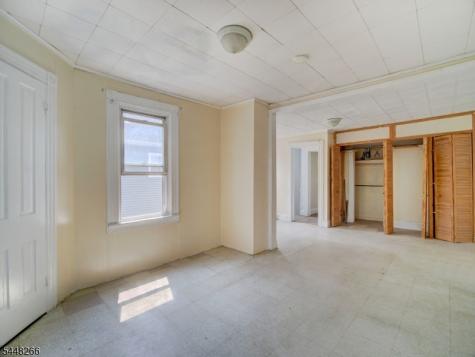 22 Kensington Place East Orange NJ 07017