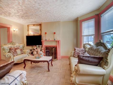 22 Kensington Place East Orange NJ 07017