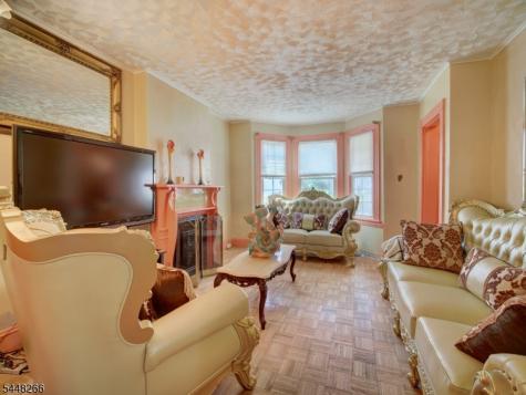 22 Kensington Place East Orange NJ 07017