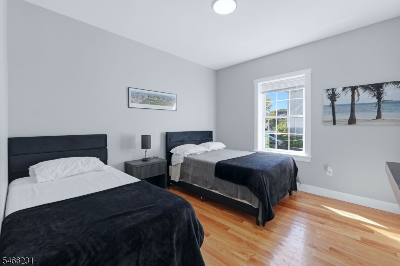428 Peshine Avenue Newark NJ 07112