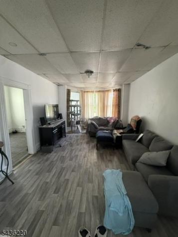 343 7TH Avenue W Newark NJ 07107