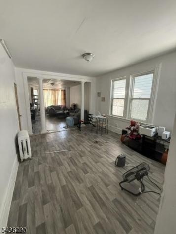 343 7TH Avenue W Newark NJ 07107