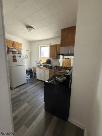 343 7TH Avenue W Newark NJ 07107