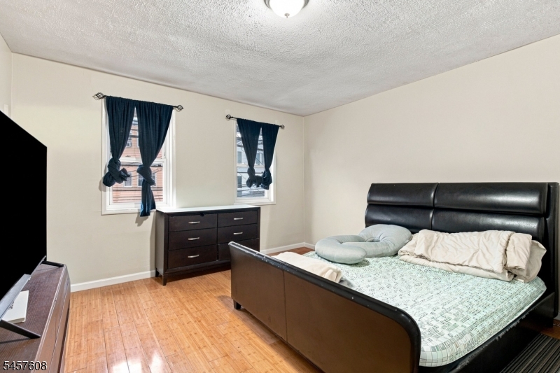321 Ferry Street Newark NJ 07105