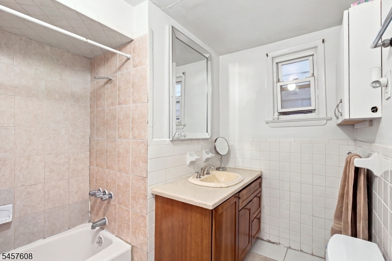 321 Ferry Street Newark NJ 07105