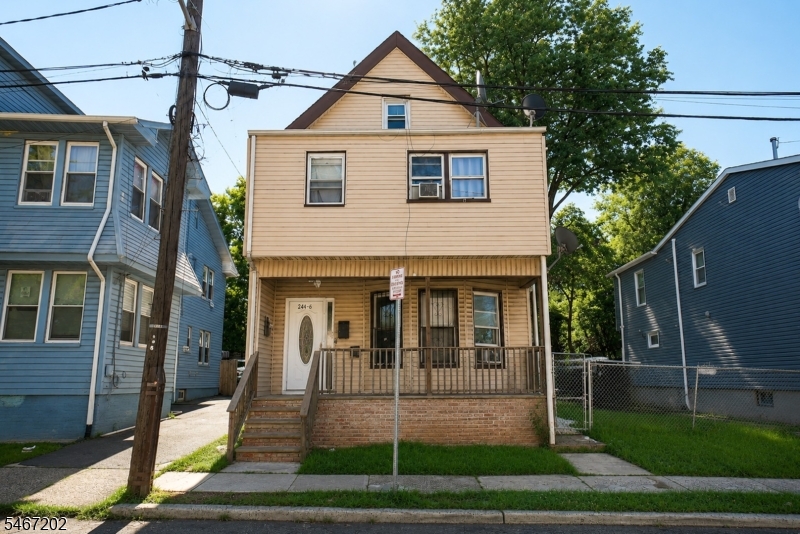 244 Leslie Street Newark NJ 07112