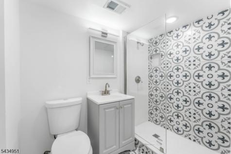 323 S Wood Avenue Linden NJ 07036