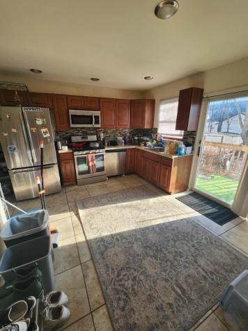 1310 E Henry Street Linden NJ 07036
