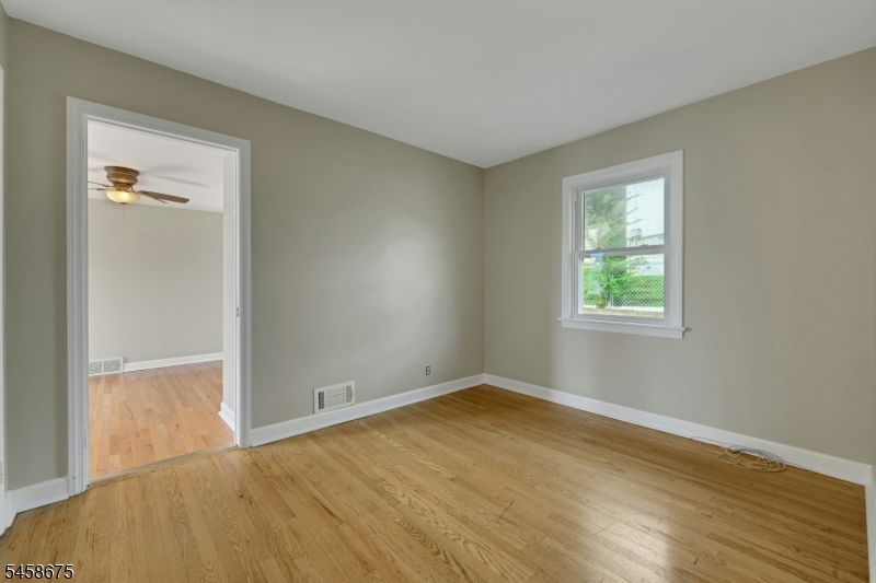 18 Plymouth Court Bloomfield NJ 07003
