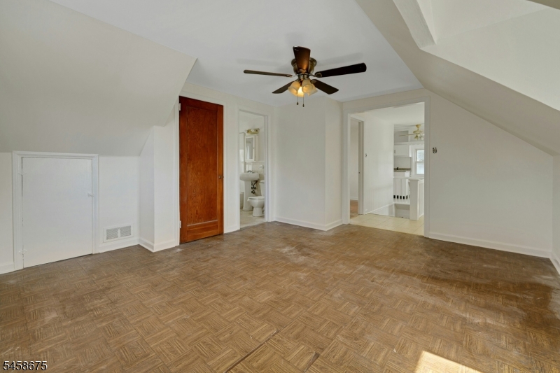 18 Plymouth Court Bloomfield NJ 07003