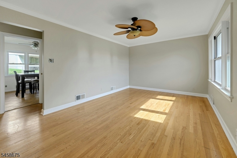 18 Plymouth Court Bloomfield NJ 07003