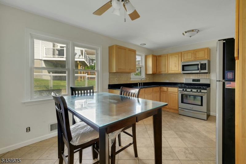 18 Plymouth Court Bloomfield NJ 07003