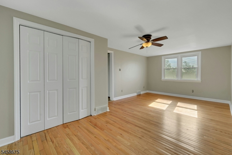 18 Plymouth Court Bloomfield NJ 07003