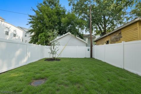 57 Eckert Avenue Newark NJ 07112