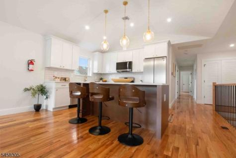 57 Eckert Avenue Newark NJ 07112