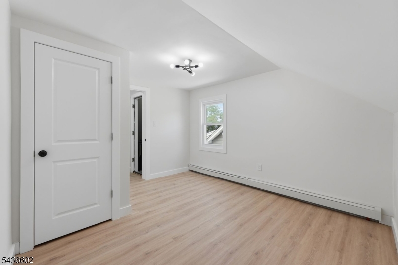 203 Hansbury Avenue Newark NJ 07112