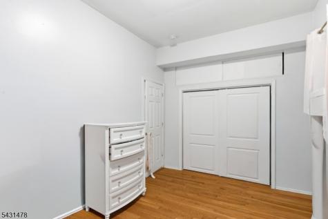 161 Seaview Avenue Jersey City NJ 07305