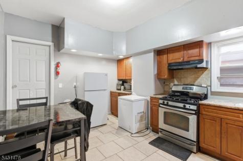 161 Seaview Avenue Jersey City NJ 07305