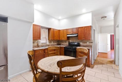 161 Seaview Avenue Jersey City NJ 07305