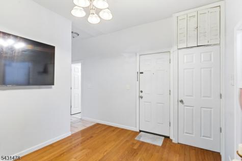 161 Seaview Avenue Jersey City NJ 07305