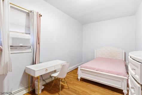 161 Seaview Avenue Jersey City NJ 07305