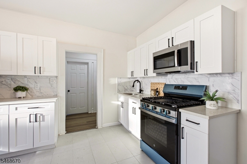 354 Clinton Place Newark NJ 07112