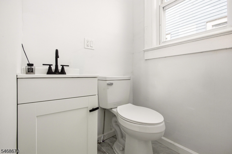 354 Clinton Place Newark NJ 07112