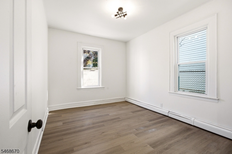 354 Clinton Place Newark NJ 07112