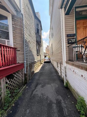 246 Halsted Street East Orange NJ 07018