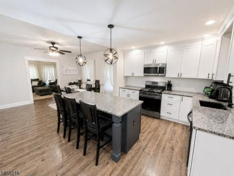 14 Livingston Lyndhurst NJ 07071