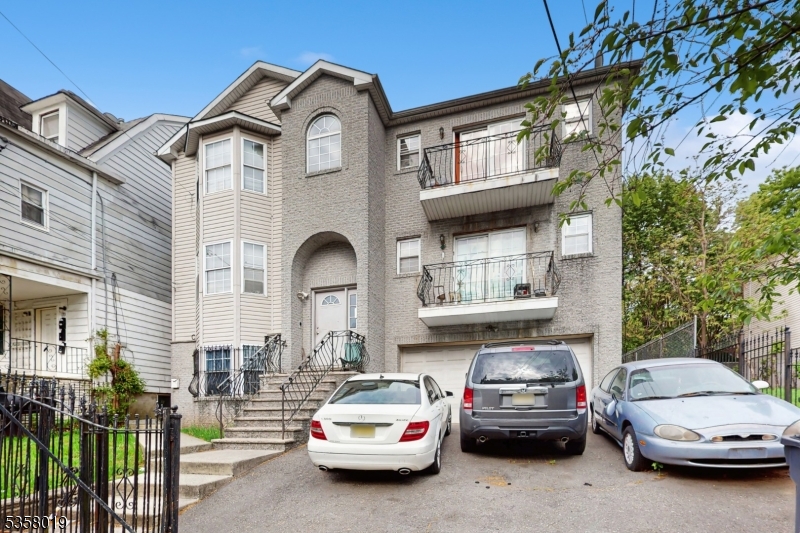 129 Seymour Avenue Newark NJ 07108