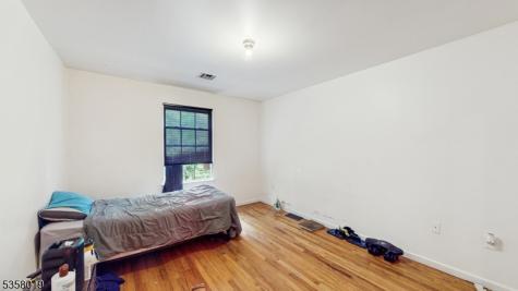 129 Seymour Avenue Newark NJ 07108