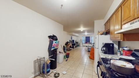129 Seymour Avenue Newark NJ 07108