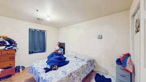 129 Seymour Avenue Newark NJ 07108