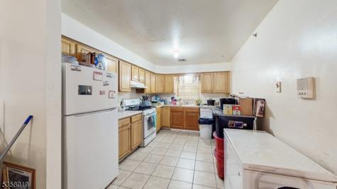 129 Seymour Avenue Newark NJ 07108