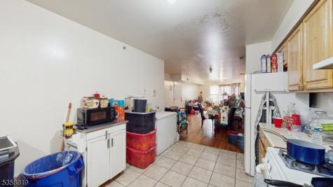 129 Seymour Avenue Newark NJ 07108