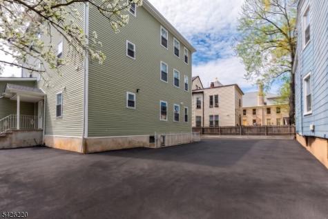 58 Park Avenue East Orange NJ 07017