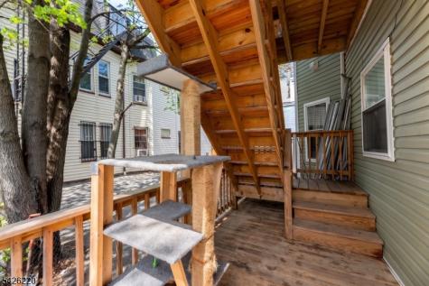 58 Park Avenue East Orange NJ 07017