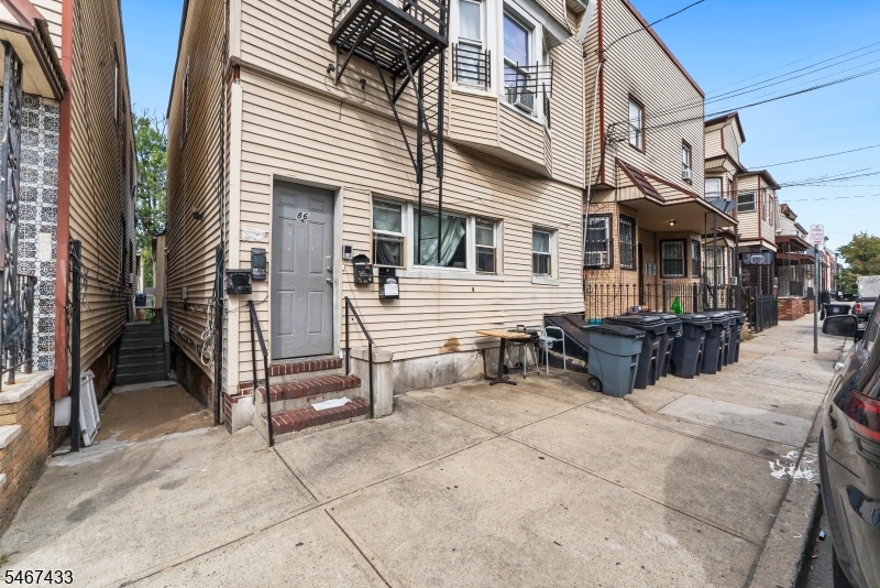 86 Highland Avenue Newark NJ 07104