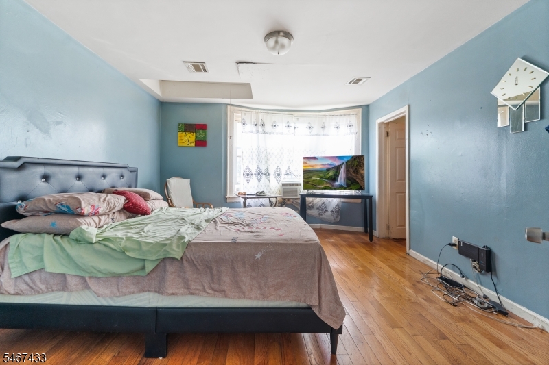 86 Highland Avenue Newark NJ 07104
