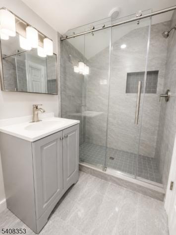 74 W 52nd Street Bayonne NJ 07002