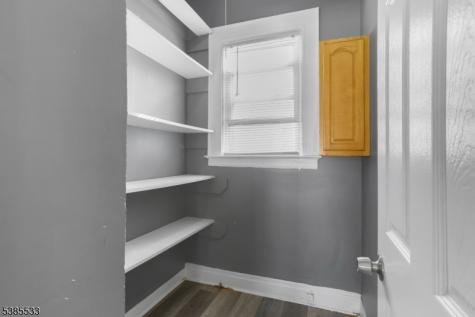 354 Clinton Place Newark NJ 07112