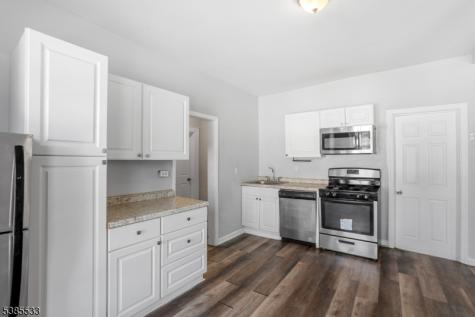 354 Clinton Place Newark NJ 07112