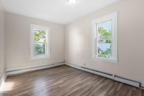 354 Clinton Place Newark NJ 07112