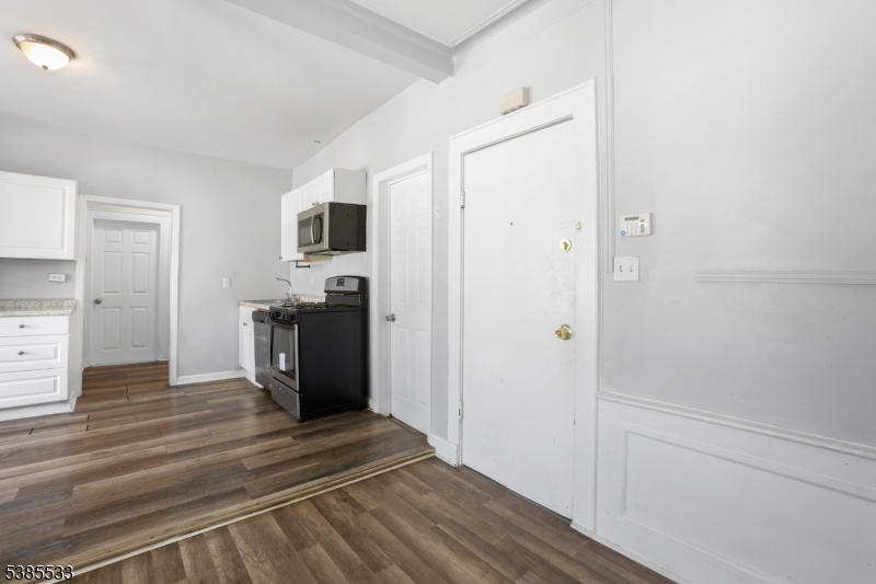 354 Clinton Place Newark NJ 07112