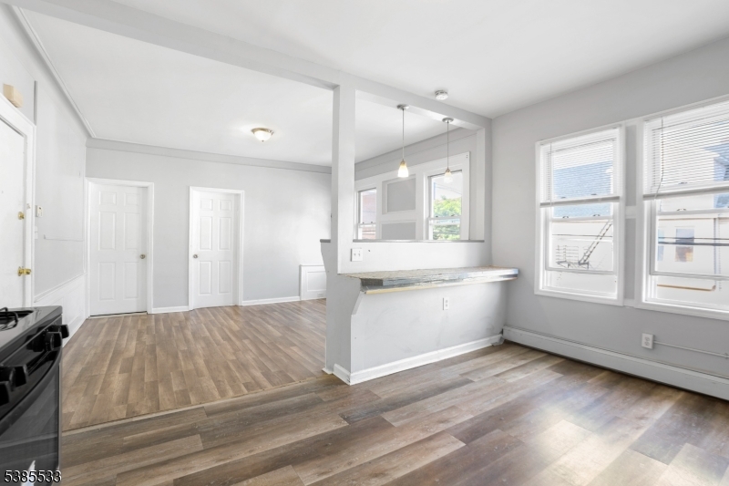 354 Clinton Place Newark NJ 07112