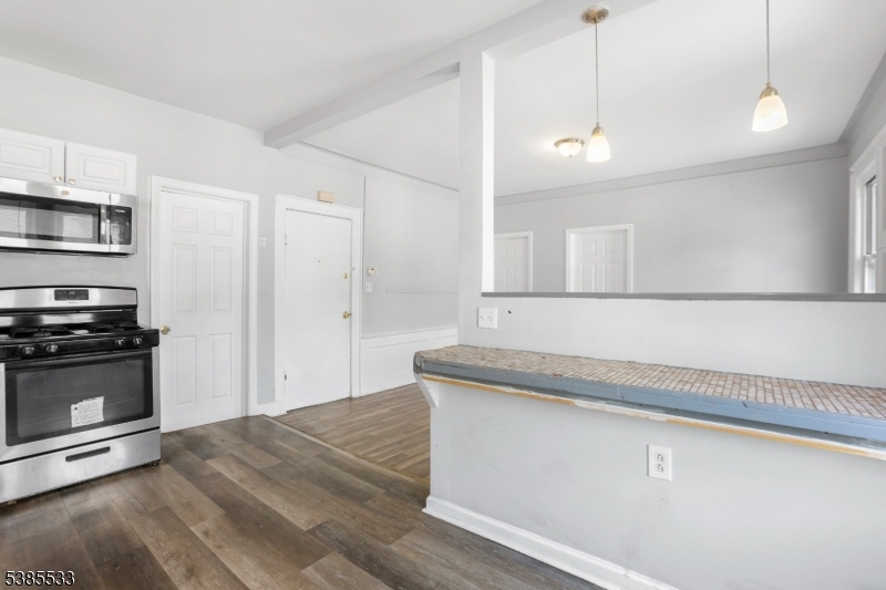 354 Clinton Place Newark NJ 07112