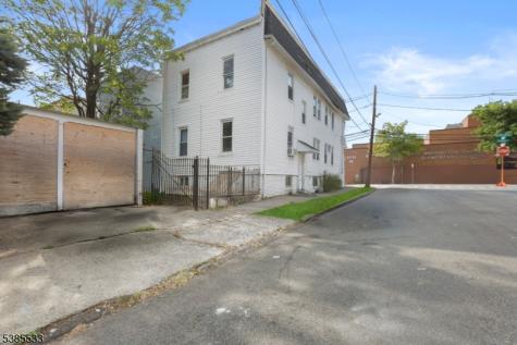 354 Clinton Place Newark NJ 07112