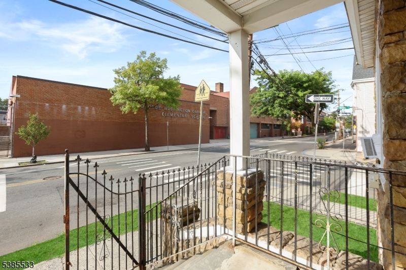 354 Clinton Place Newark NJ 07112
