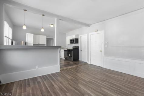 354 Clinton Place Newark NJ 07112